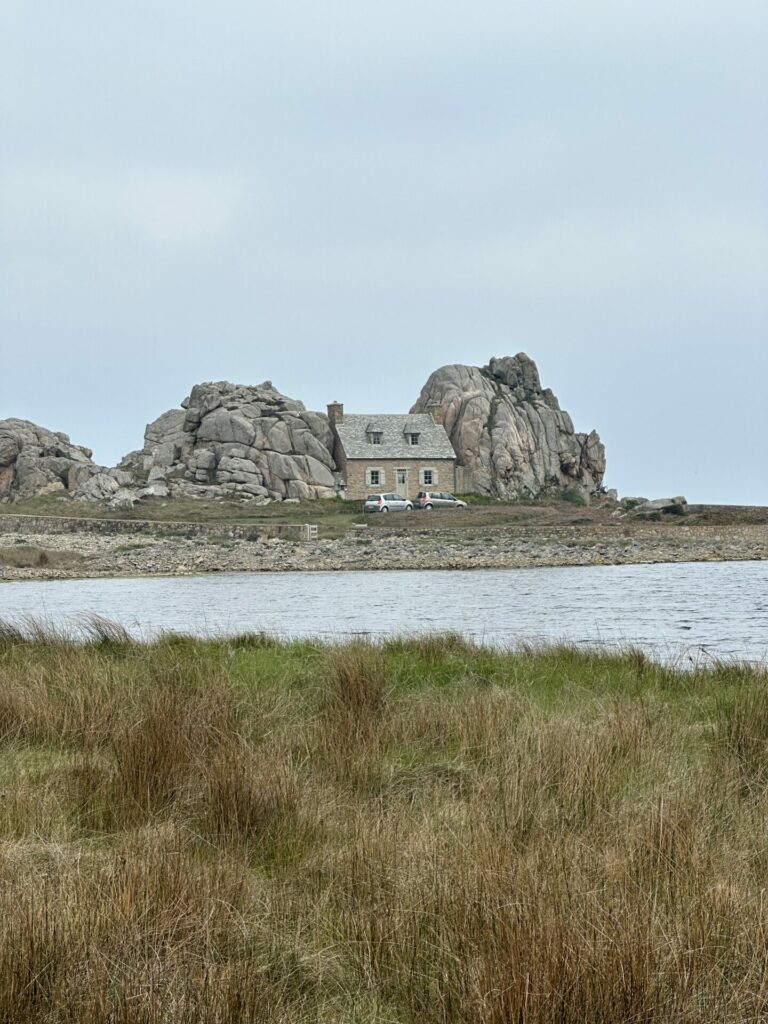 House in Le Gouffre de Plougrescant